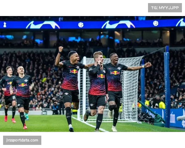 赛前动态：莱比锡红牛三名主力从国家队归来，均参与合练